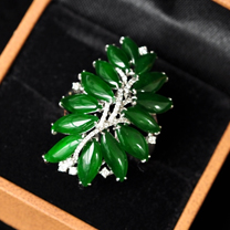 一往情深緬甸翡翠K金精美鑲鉗戒指圖